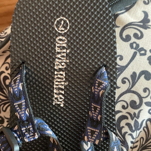 Olivia miller sandals - Picture 2 of 3